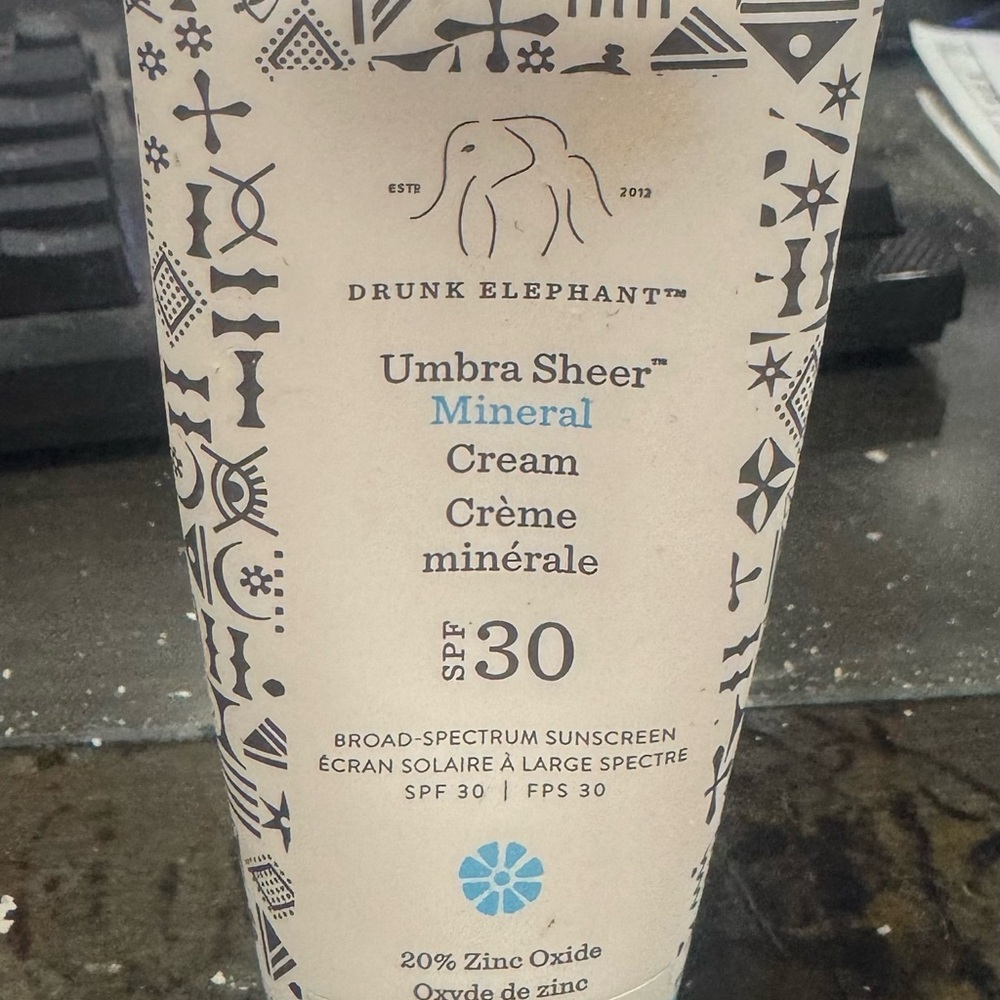 Drunk Elephant Umbra Sheer Mineral Cream SPF 30 - White